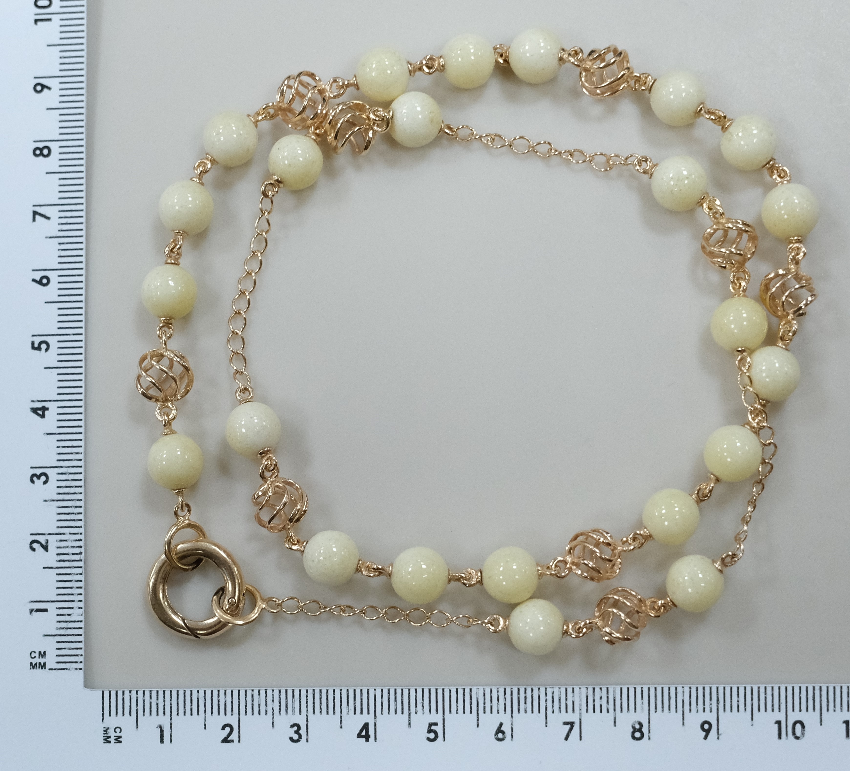 Серебряное колье с янтарем